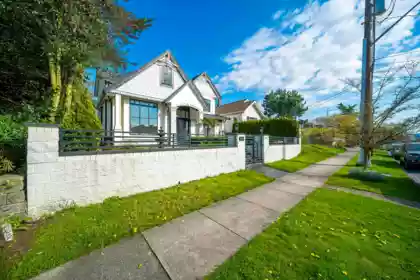 813 Dublin Street, New Westminster, BC