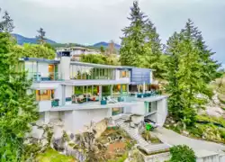 4249A Rockbank Place, West Vancouver, BC