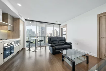 1804 89 Nelson Street, Vancouver, BC, Vancouver — Apartment/Condo for sale