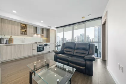 1804 89 Nelson Street, Vancouver, BC, Vancouver — Apartment/Condo for sale