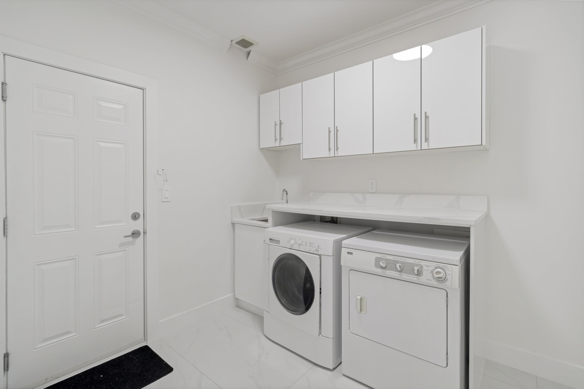 Staircase Photo of 7297 115a Street, Delta, BC