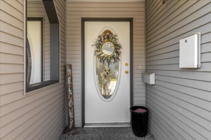 100 46360 Valleyview Road, Chilliwack, BC, Chilliwack — Townhouse for sale