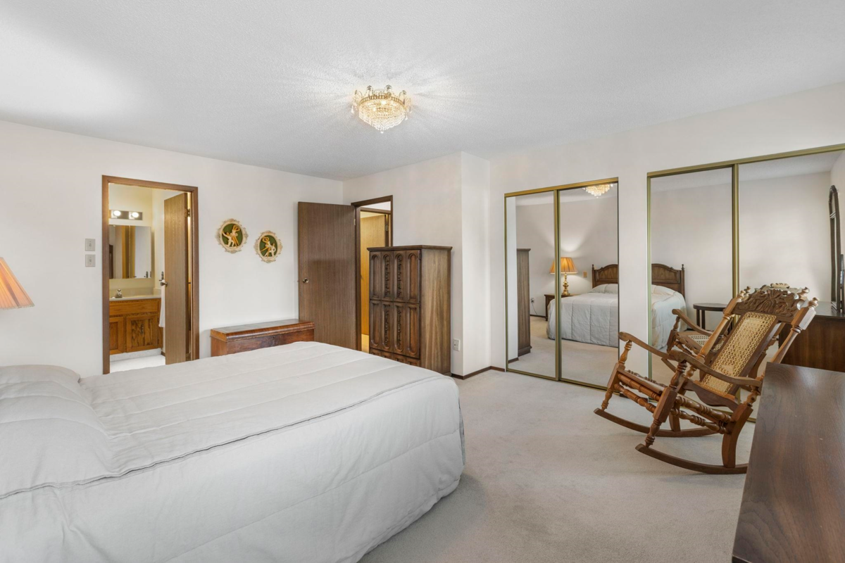 Mudroom Photo of 8985 145 Street, Surrey, BC