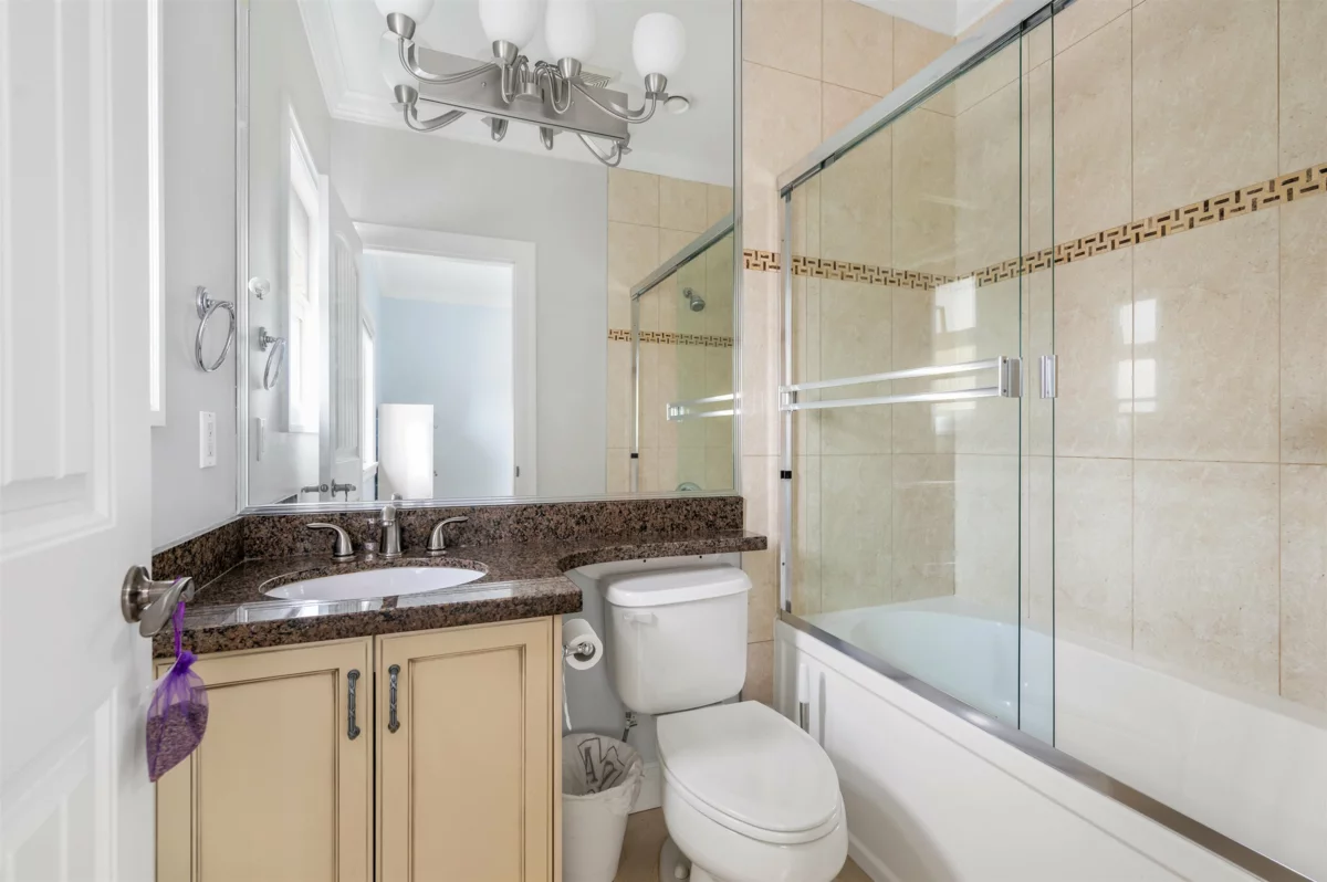 Entry Foyer Photo of 9831 Pigott Road, Richmond, BC