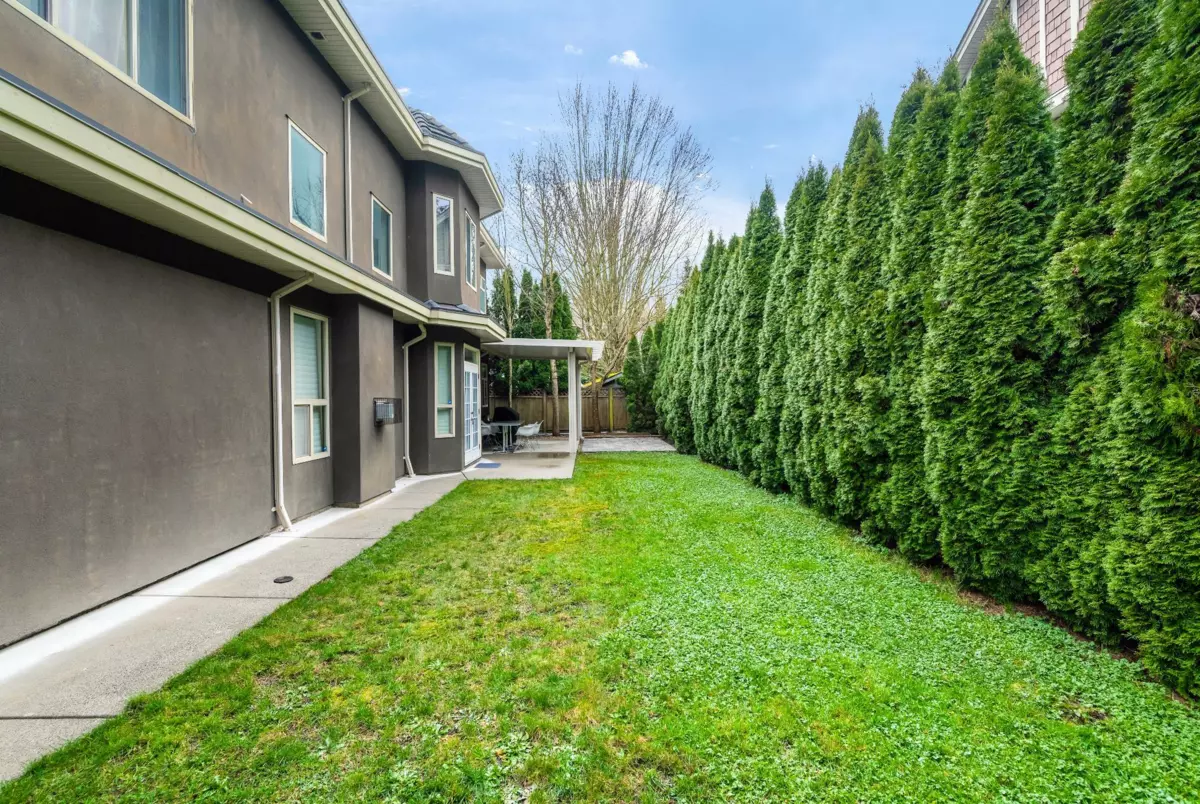 Garden / Landscaping Photo of 9831 Pigott Road, Richmond, BC