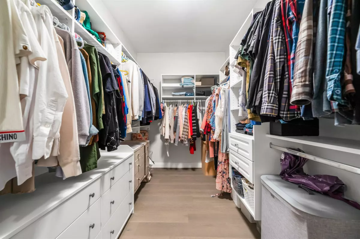 Laundry Room Photo of 9831 Pigott Road, Richmond, BC