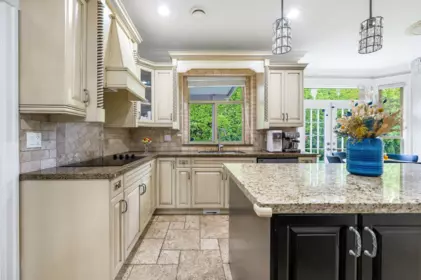 Breakfast Nook Photo of 9831 Pigott Road, Richmond, BC