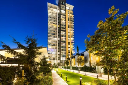 502 1401 Hunter Street, North Vancouver, BC, North Vancouver — Apartment/Condo for sale