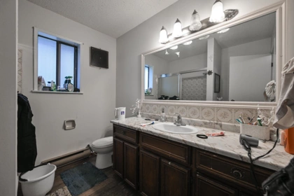 Hallway Photo of 2272 Bevan Crescent, Abbotsford, BC