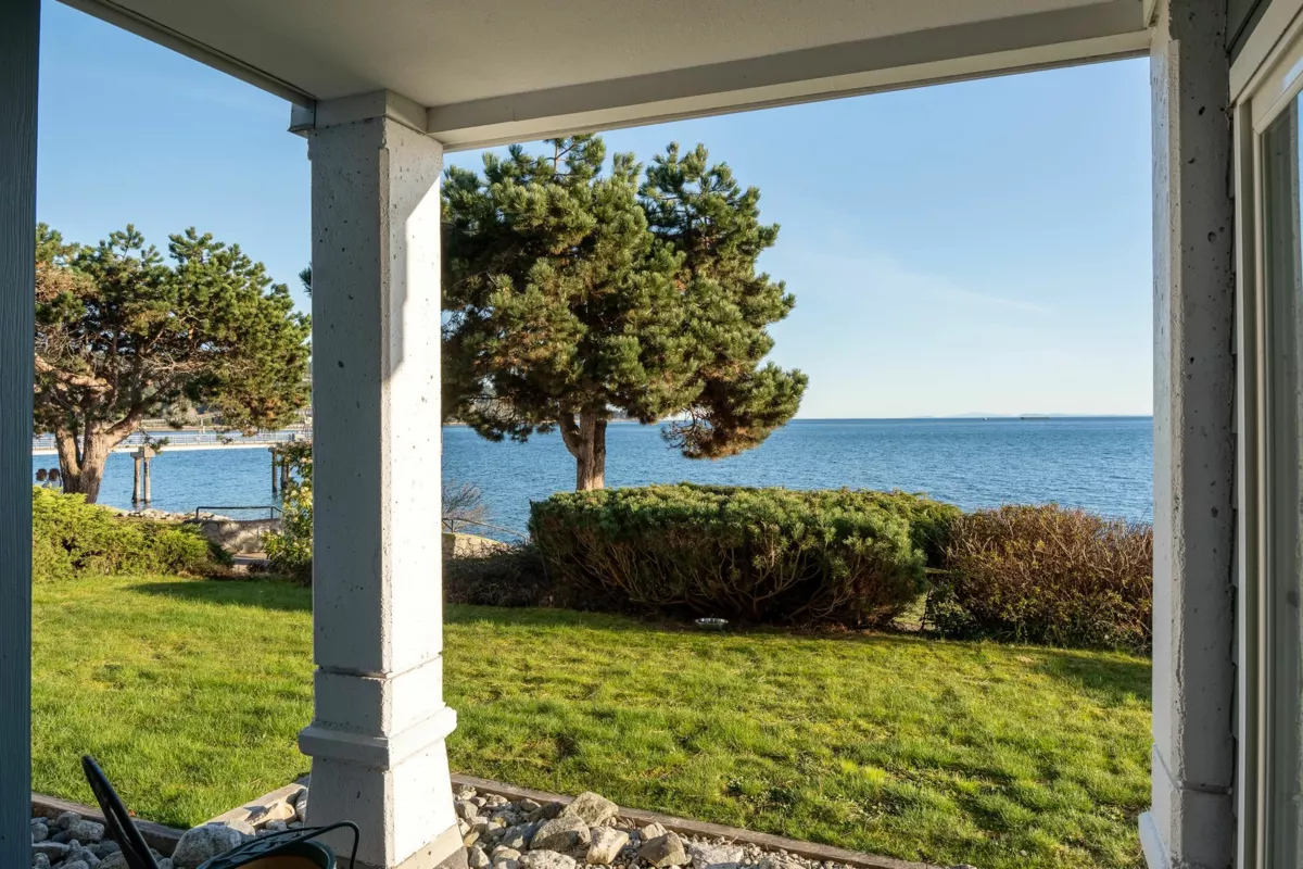 Garage Interior Photo of 102 5470 Inlet Avenue, Sechelt, BC