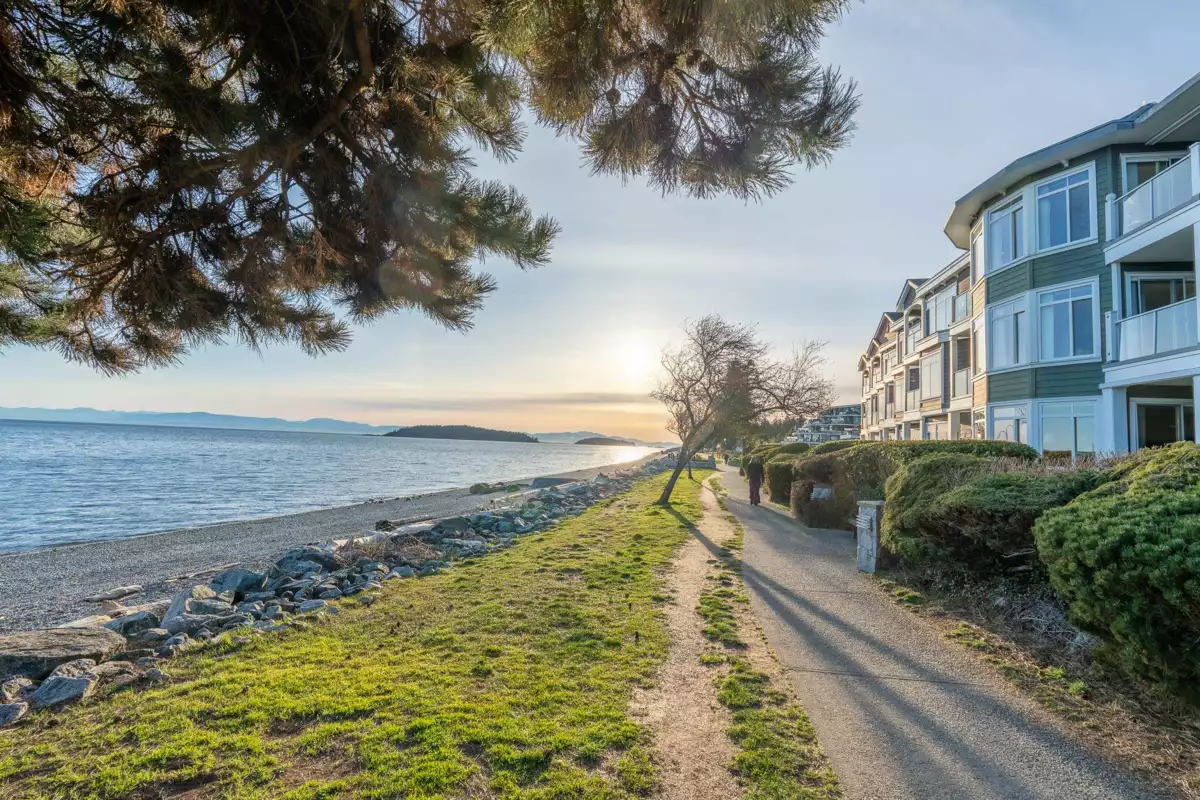 Neighborhood Park Photo Near 102 5470 Inlet Avenue, Sechelt, BC