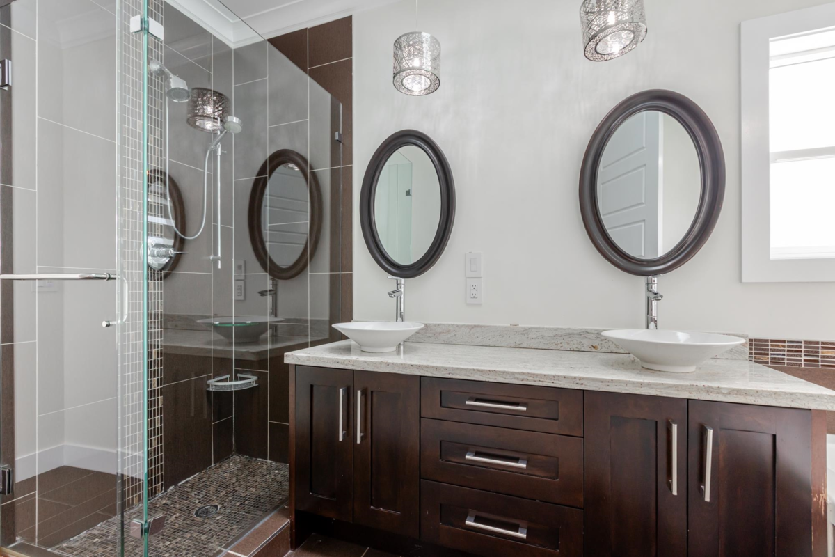 Basement Recreation Room Photo of 8244 151a Street, Surrey, BC