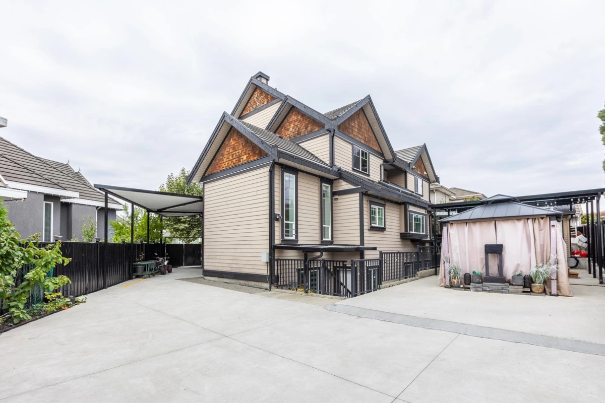 Hot Tub / Spa Photo of 8244 151a Street, Surrey, BC
