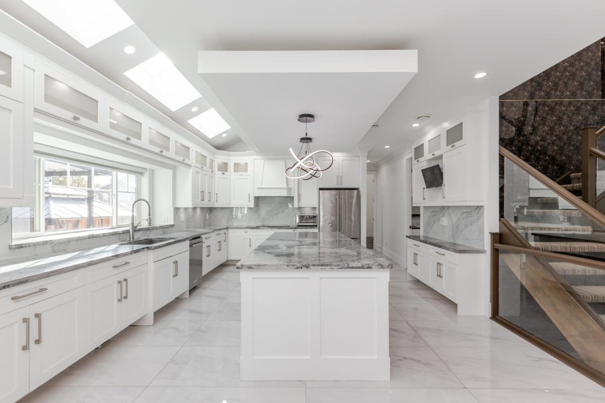 Kitchen Photo of 8244 151a Street, Surrey, BC