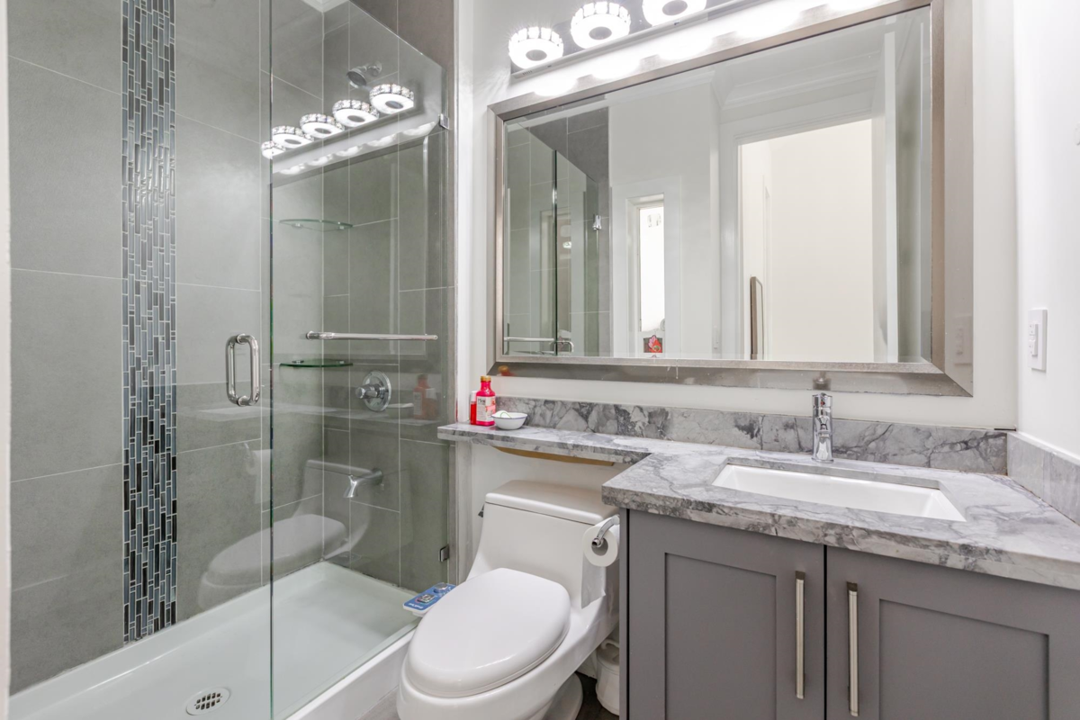 Powder Room Photo of 8244 151a Street, Surrey, BC