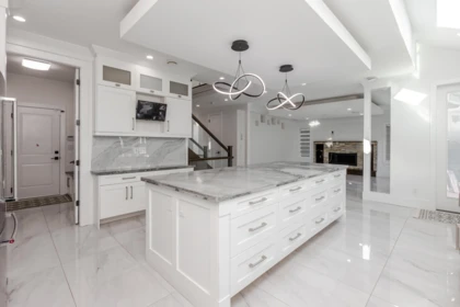 Kitchen Island Photo of 8244 151a Street, Surrey, BC