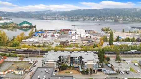 212 2525 Clarke Street, Port Moody, BC, Port Moody — Apartment/Condo for sale