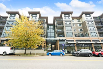 212 2525 Clarke Street, Port Moody, BC, Port Moody — Apartment/Condo for sale