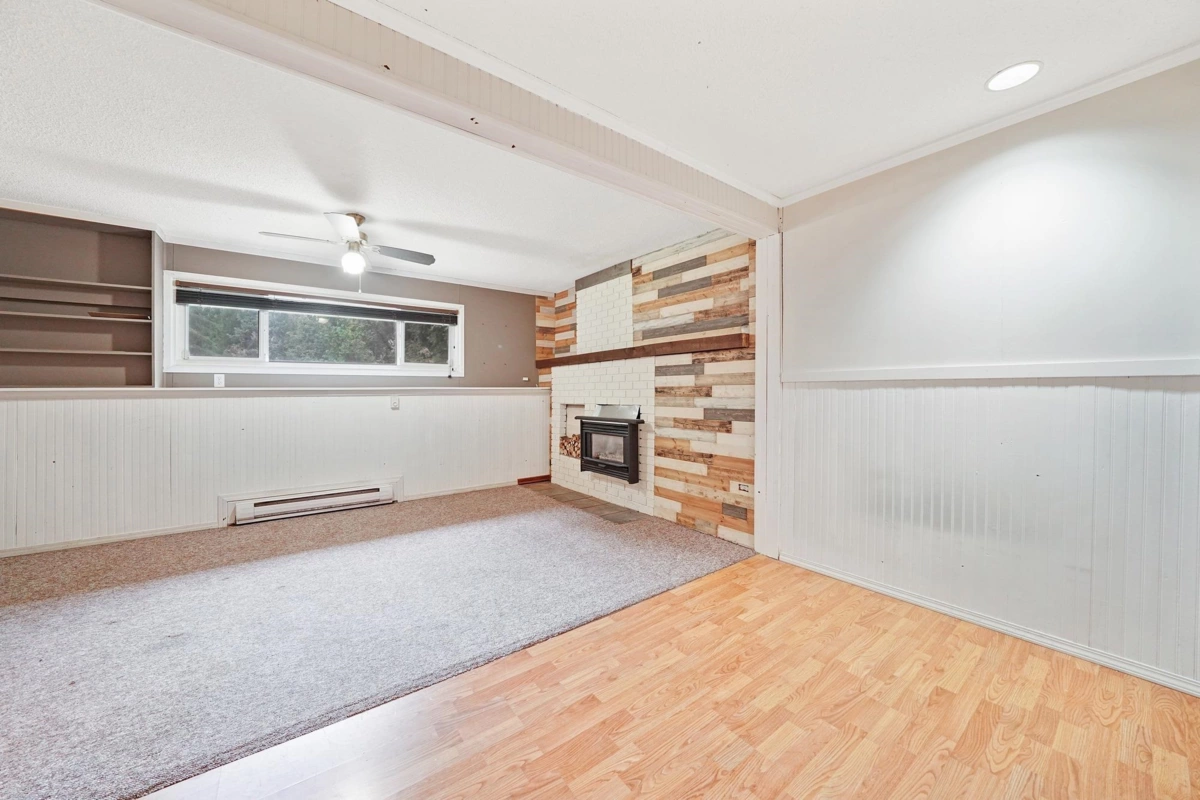 Basement Recreation Room Photo of 34898 Laburnum Avenue, Abbotsford, BC