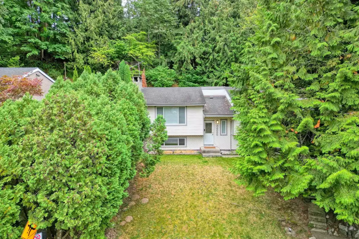 Garden / Landscaping Photo of 34898 Laburnum Avenue, Abbotsford, BC