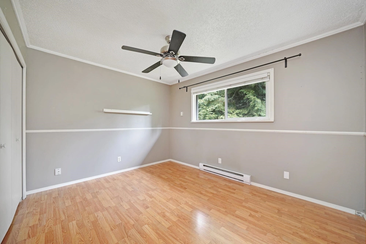Primary Bedroom Photo of 34898 Laburnum Avenue, Abbotsford, BC