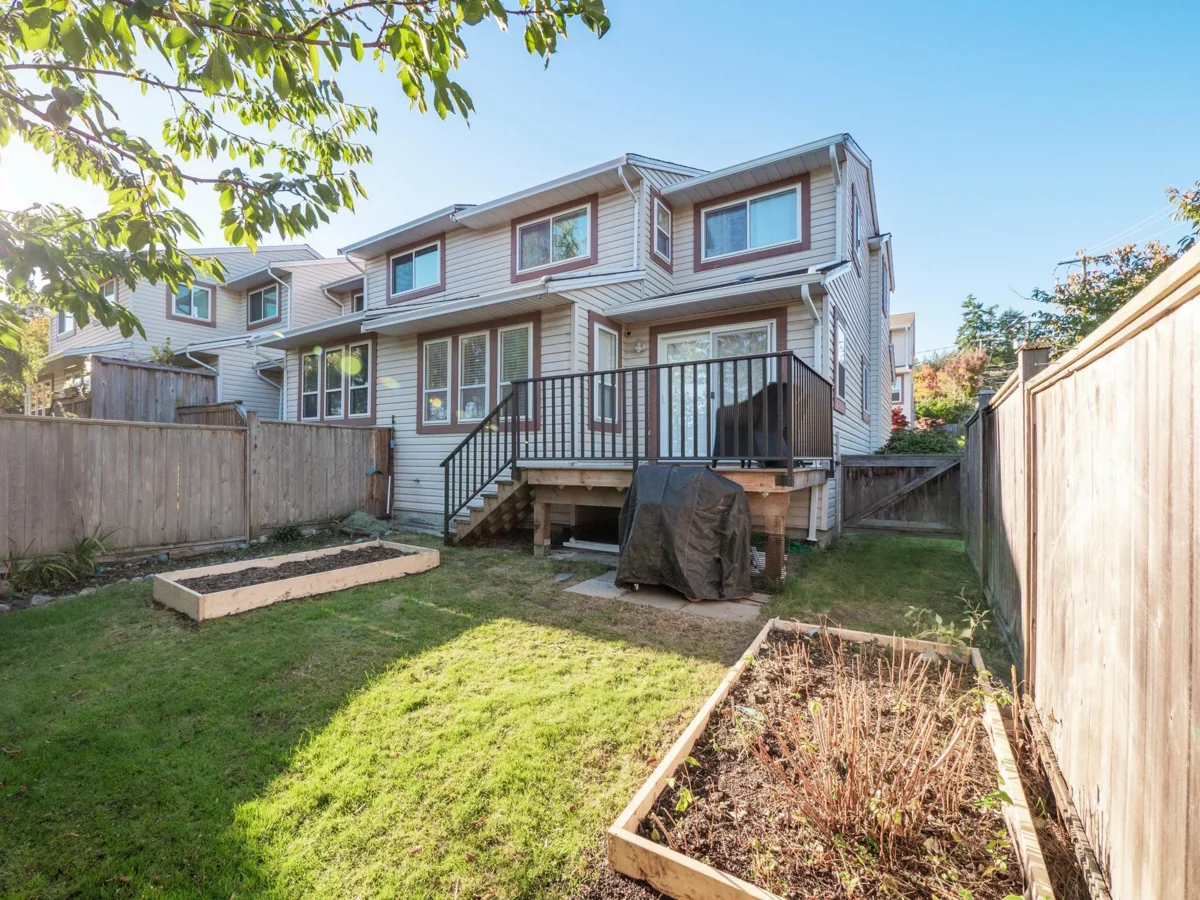Exterior Front Photo of 1 765 School Road, Gibsons, BC