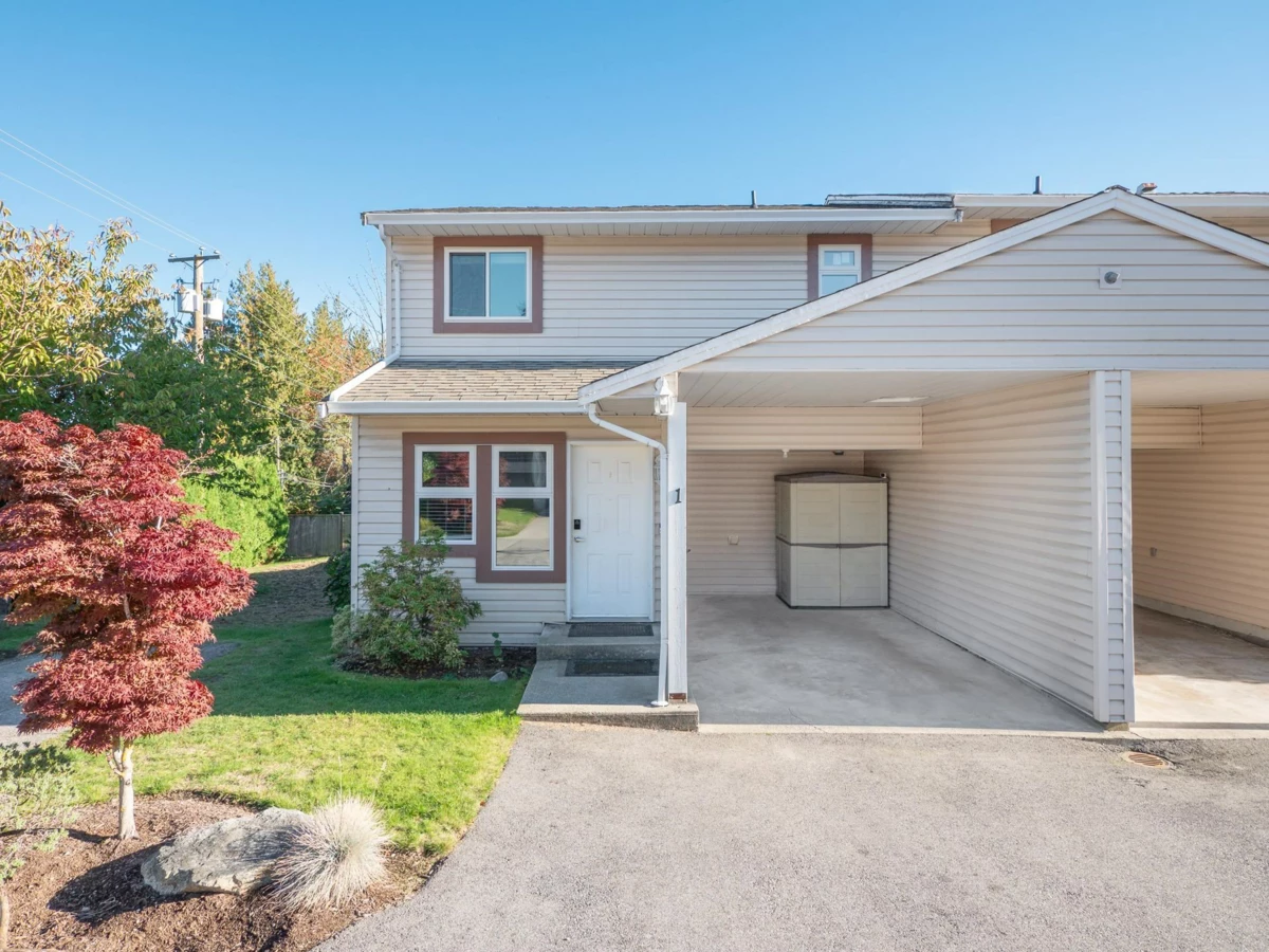 Exterior Rear Photo of 1 765 School Road, Gibsons, BC