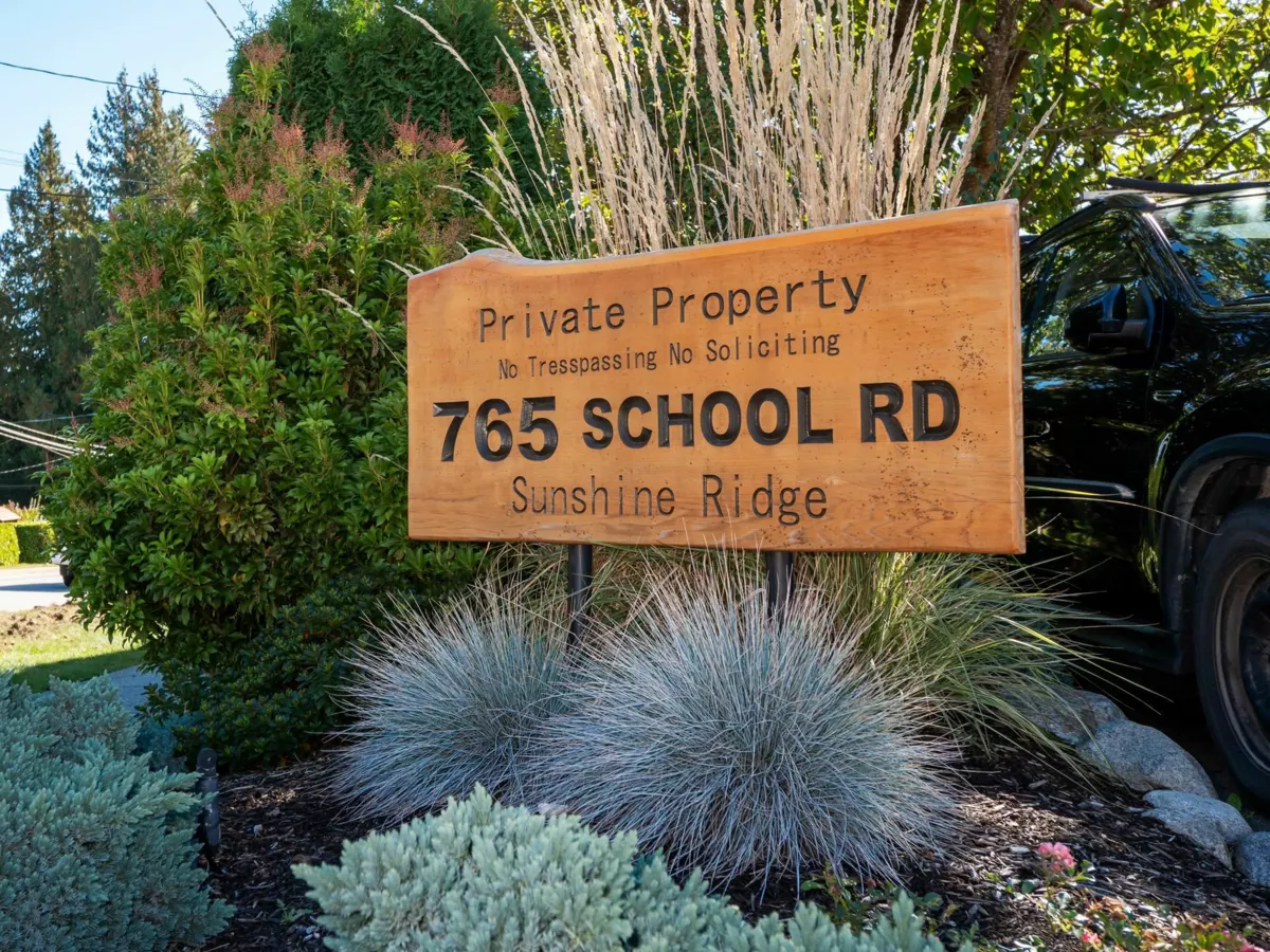 Hallway Photo of 1 765 School Road, Gibsons, BC