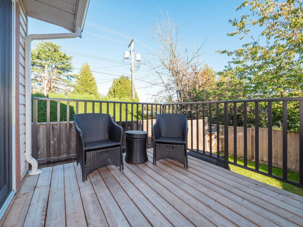 Laundry Room Photo of 1 765 School Road, Gibsons, BC