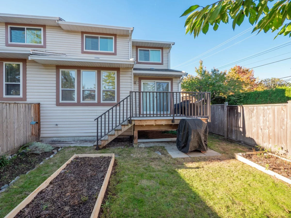 Loft / Bonus Room Photo of 1 765 School Road, Gibsons, BC