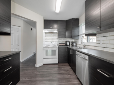 1 765 School Road, Gibsons, BC, Gibsons — Townhouse for sale