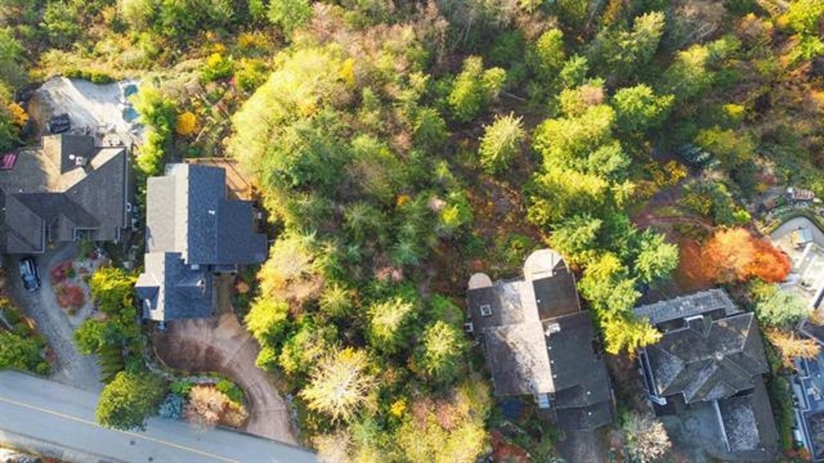 Family Room Photo of 158 Furry Creek Drive, Furry Creek, BC