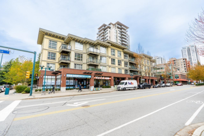 402 2957 Glen Drive, Coquitlam, BC, Coquitlam — Apartment/Condo for sale