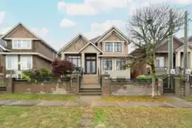 913 Quadling Avenue, Coquitlam, BC