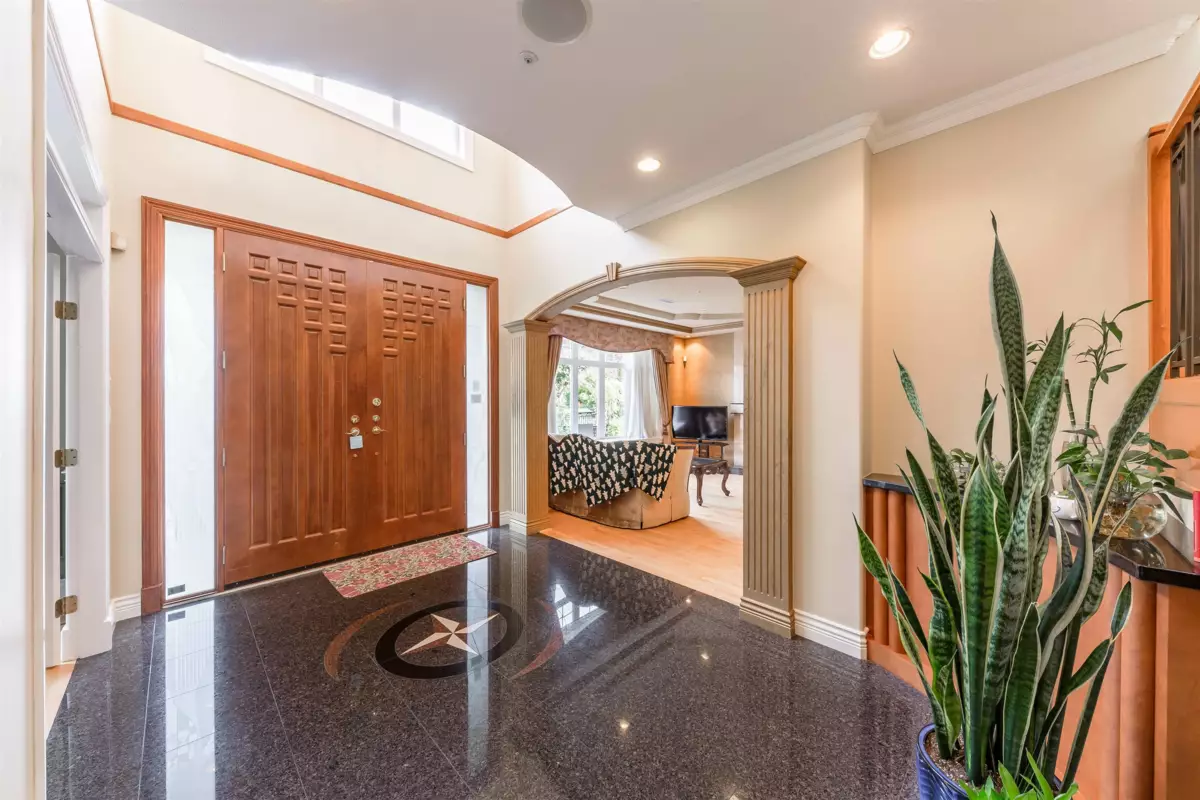 Powder Room Photo of 2328 W 22nd Avenue, Vancouver, BC