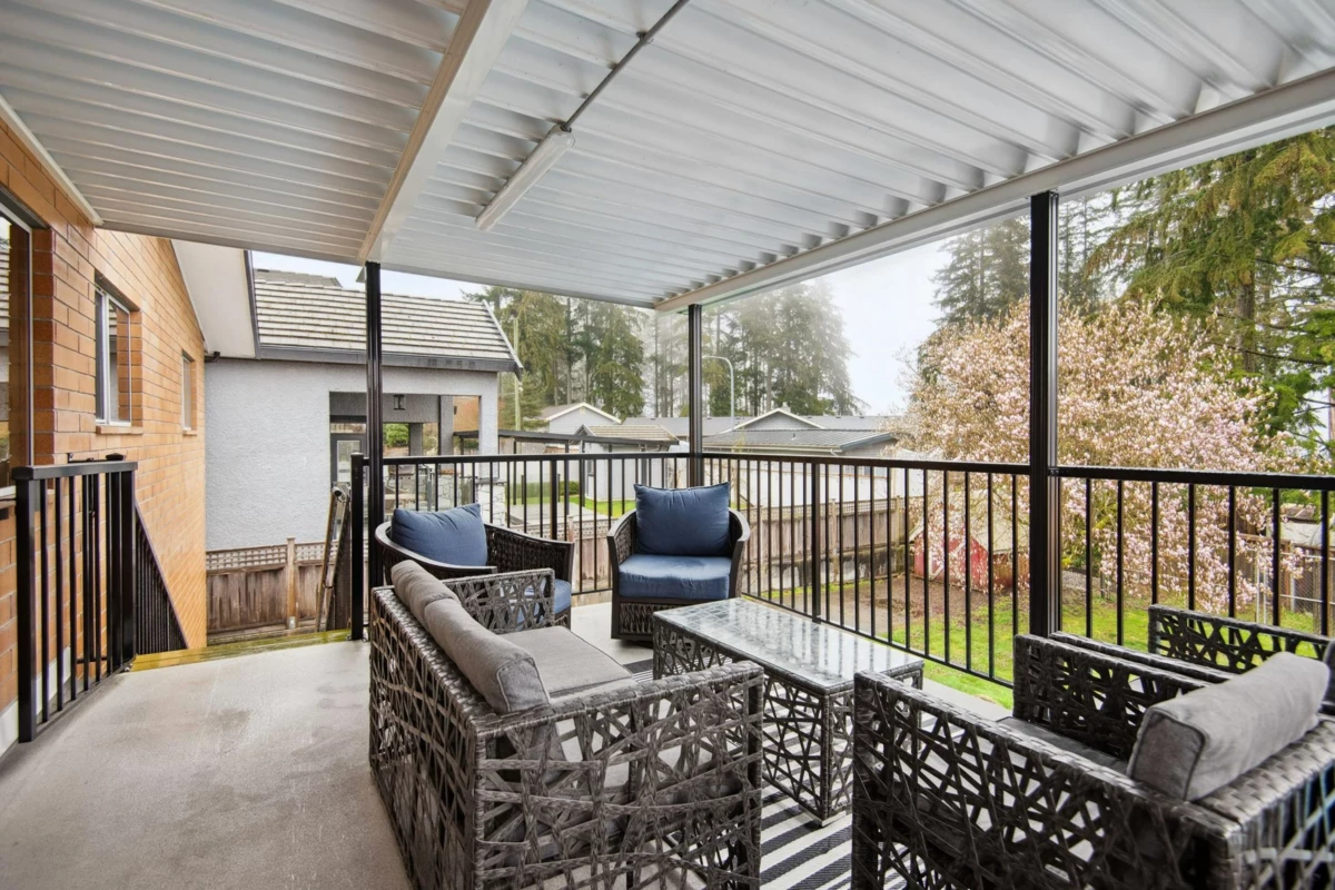 Backyard Photo of 220 N Grosvenor Avenue, Burnaby, BC