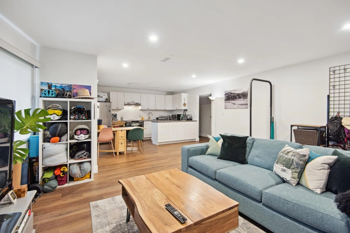 Basement Recreation Room Photo of 220 N Grosvenor Avenue, Burnaby, BC