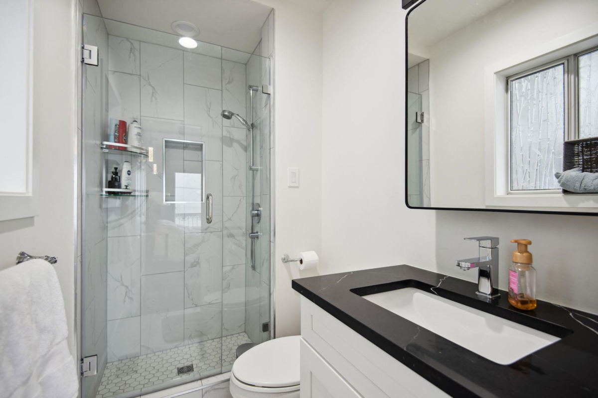 Bedroom 4 Photo of 220 N Grosvenor Avenue, Burnaby, BC