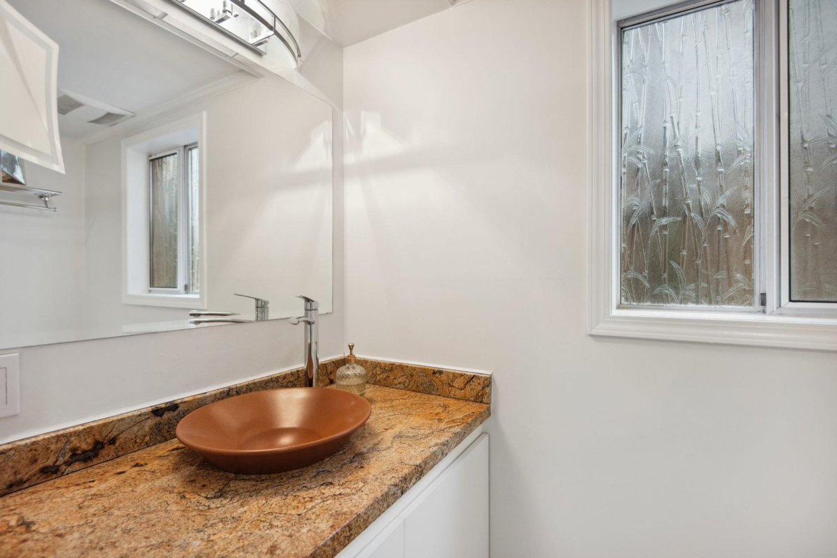 Outdoor Patio Photo of 220 N Grosvenor Avenue, Burnaby, BC