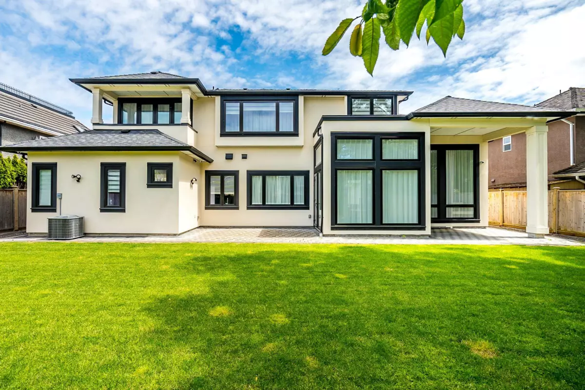 Family Room Photo of 9491 Desmond Road, Richmond, BC