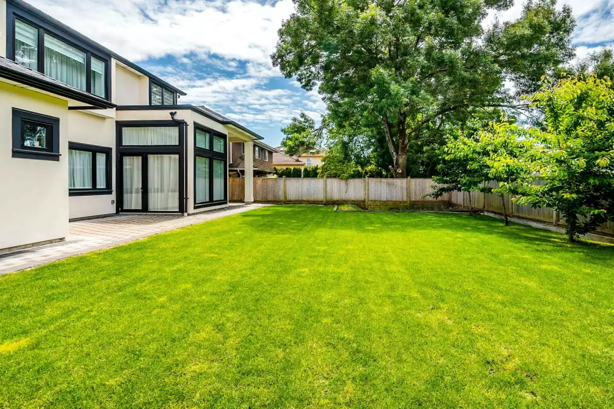 Fitness Center Photo Near 9491 Desmond Road, Richmond, BC