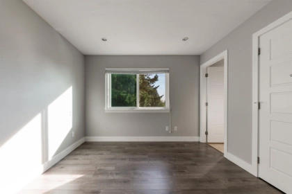 Entry Foyer Photo of 559 Bosworth Street, Coquitlam, BC