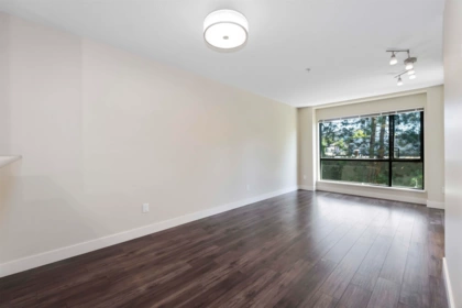 338 10838 City Parkway, Surrey, BC, Surrey — Apartment/Condo for sale