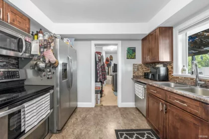 Walk-In Closet Photo of 735 Lea Avenue, Coquitlam, BC