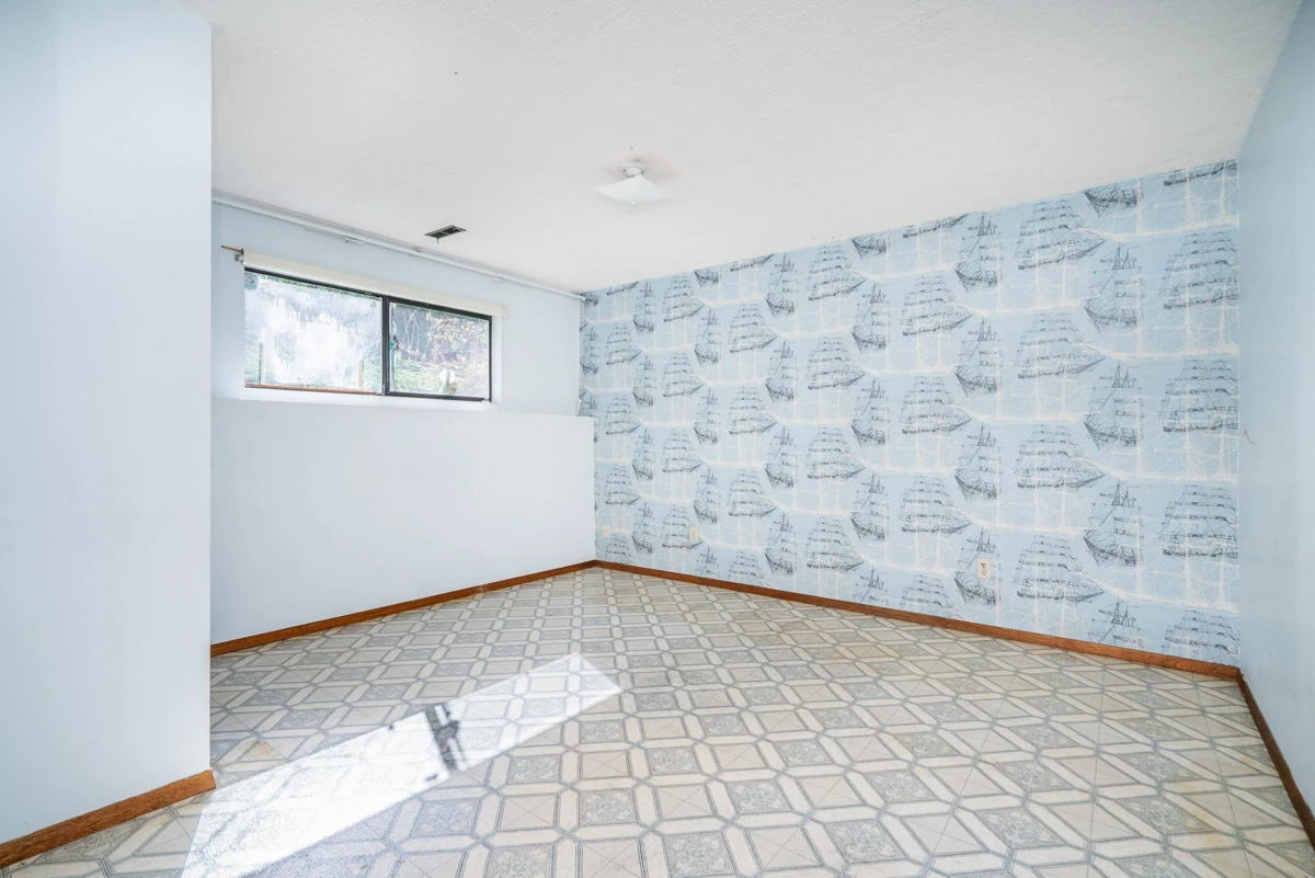 Garden / Landscaping Photo of 5 Tuxedo Place, Port Moody, BC