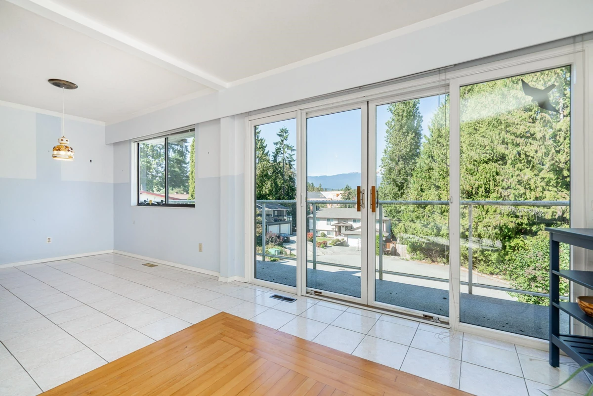 Powder Room Photo of 5 Tuxedo Place, Port Moody, BC