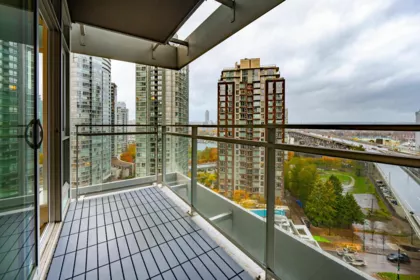 1707 1372 Seymour Street, Vancouver, BC, Vancouver — Apartment/Condo for sale