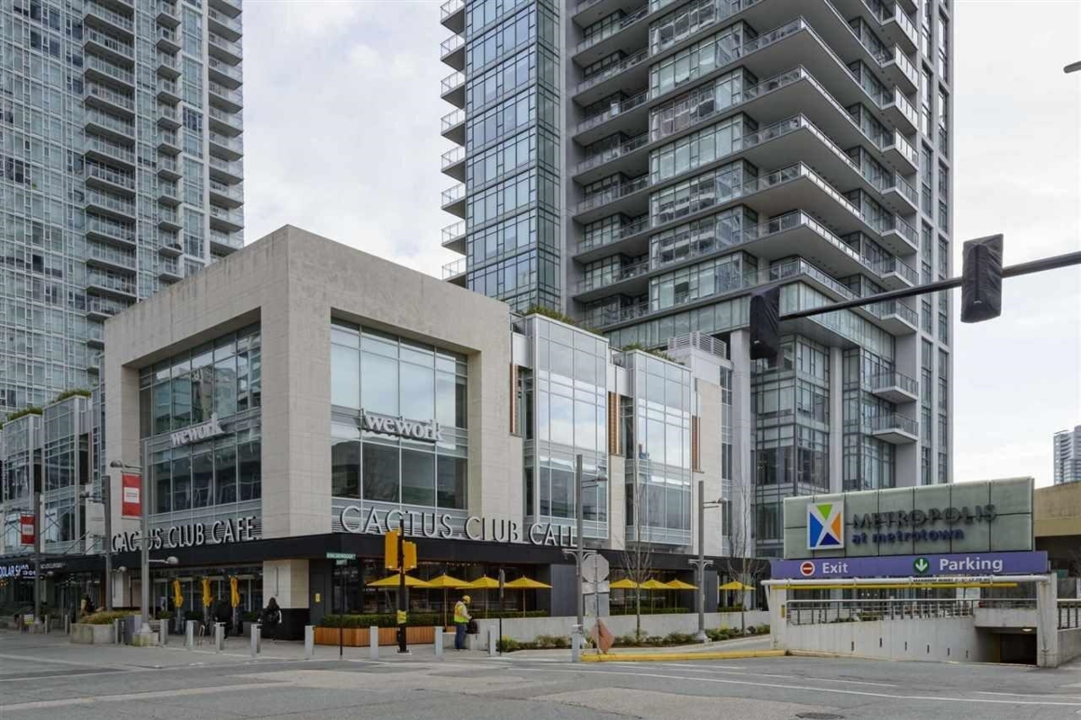 Pantry Photo of 3609 6098 Station Street, Burnaby, BC