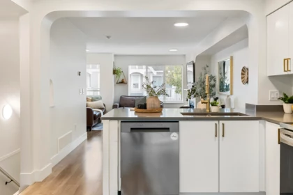 36 8775 161 Street, Surrey, BC, Surrey — Townhouse for sale
