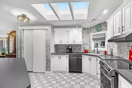 Kitchen Photo of 41 6338 Vedder Road, Chilliwack, BC